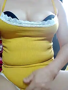 Snapshot of YuchengLy chatting on October 24, 8:33 am YuchengLy online show from October 24, 8:33 am