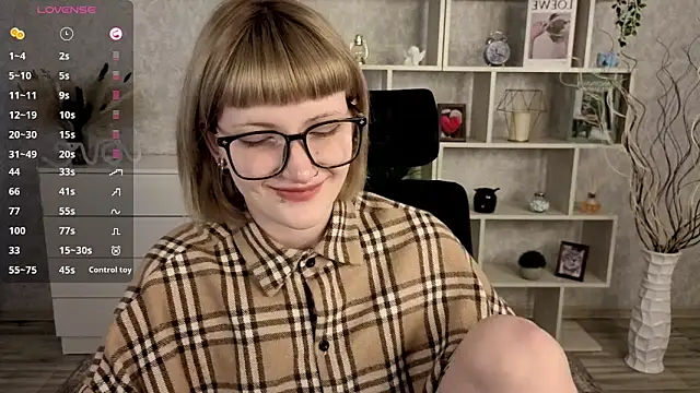 EchoBloom online show from October 17, 10:40 am