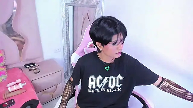 natsumiht online show from September 20, 4:57 am