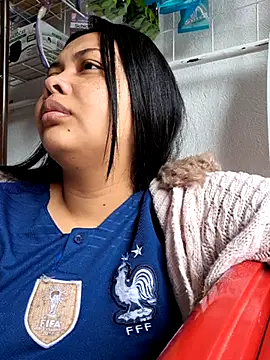 Snapshot of Alessandraa- chatting on October 3, 5:21 pm Alessandraa- online show from October 3, 5:21 pm