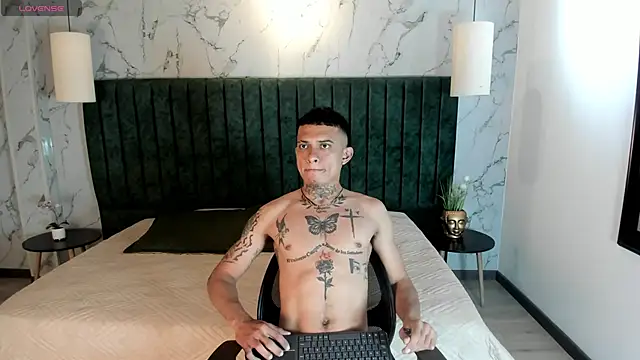 MrJustin  online show from September 12, 8:53 pm