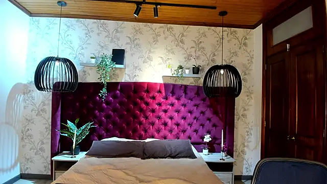 MrJustin  online show from November 30, 7:40 pm