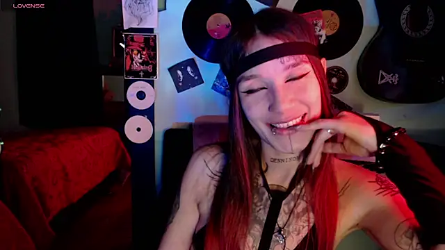 lilithword online show from October 12, 7:13 pm