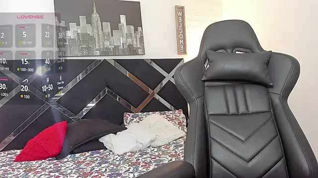 iamCharlotte19 online show from October 2, 6:59 pm