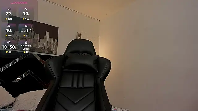 iamCharlotte19 online show from October 6, 7:44 pm