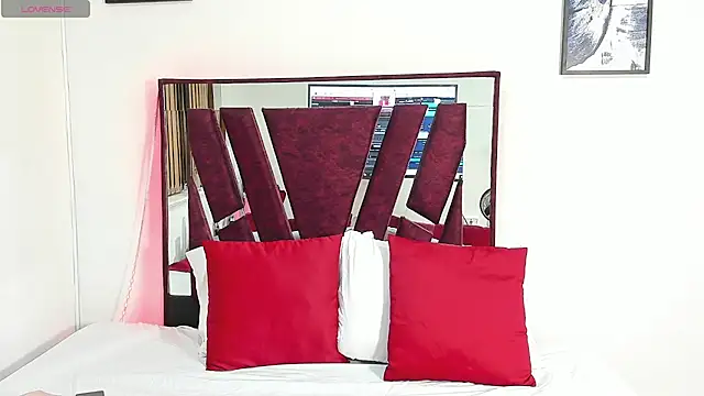 ReginaRosetti online show from October 16, 7:37 pm