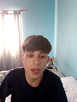 Snapshot of matiatr1112 chatting on October 31, 5:03 pm matiatr1112 online show from October 31, 5:03 pm