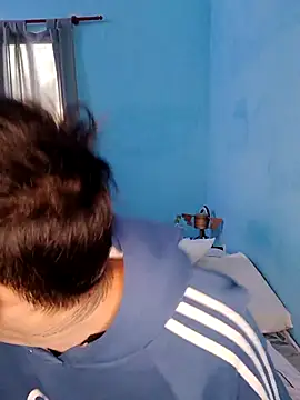 Snapshot of matiatr1112 chatting on November 7, 10:32 pm matiatr1112 online show from November 7, 10:32 pm