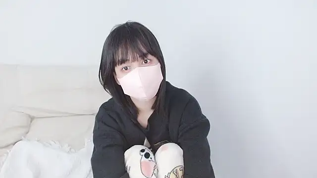 Snapshot of Zinzin_chan chatting on November 20, 6:02 am Zinzin chan online show from November 20, 6:02 am