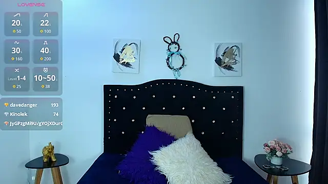 Snapshot of SammySmall_F_w chatting on November 17, 10:04 pm SammySmall F w online show from November 17, 10:04 pm