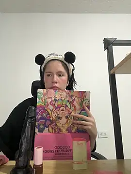 aliciia 23 online show from October 12, 4:11 am