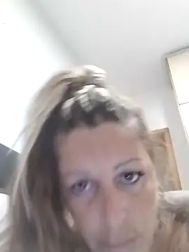 canariamorbosa online show from September 25, 10:46 pm