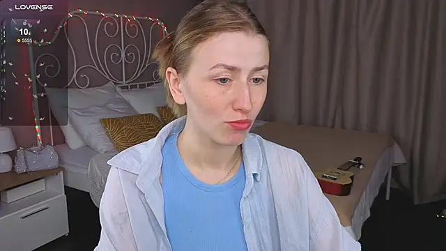 Snapshot of VesperaCeleste chatting on October 4, 5:38 am VesperaCeleste online show from October 4, 5:38 am