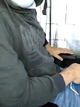 Snapshot of chocolate_alone chatting on September 22, 6:04 am chocolate alone online show from September 22, 6:04 am