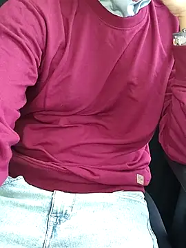 Snapshot of chocolate_alone chatting on September 28, 7:58 am chocolate alone online show from September 28, 7:58 am