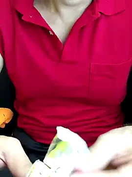 Snapshot of chocolate_alone chatting on October 6, 8:01 am chocolate alone online show from October 6, 8:01 am