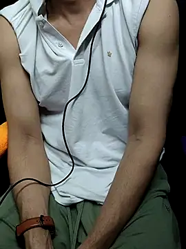 Snapshot of chocolate_alone chatting on October 17, 7:05 pm chocolate alone online show from October 17, 7:05 pm