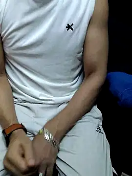 Snapshot of chocolate_alone chatting on October 21, 11:55 am chocolate alone online show from October 21, 11:55 am