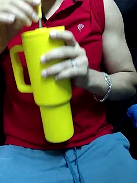 Snapshot of chocolate_alone chatting on October 26, 7:47 am chocolate alone online show from October 26, 7:47 am