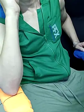 Snapshot of chocolate_alone chatting on October 28, 7:23 am chocolate alone online show from October 28, 7:23 am