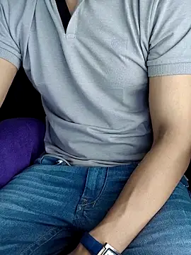 Snapshot of chocolate_alone chatting on October 30, 6:04 am chocolate alone online show from October 30, 6:04 am