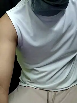 Snapshot of chocolate_alone chatting on November 4, 7:07 am chocolate alone online show from November 4, 7:07 am