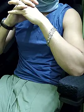 Snapshot of chocolate_alone chatting on November 14, 8:24 am chocolate alone online show from November 14, 8:24 am