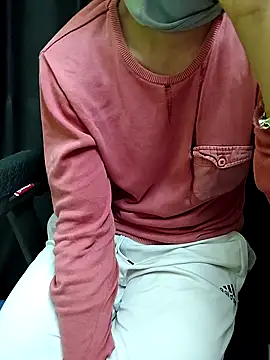 Snapshot of chocolate_alone chatting on November 30, 4:44 pm chocolate alone online show from November 30, 4:44 pm