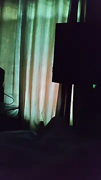 Snapshot of chocolate_alone chatting on December 15, 2:05 am chocolate alone online show from December 15, 2:05 am