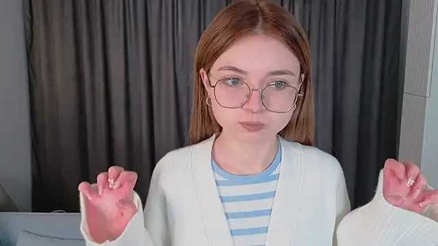 Snapshot of Susan_Gardner chatting on October 3, 2:14 pm Susan Gardner online show from October 3, 2:14 pm