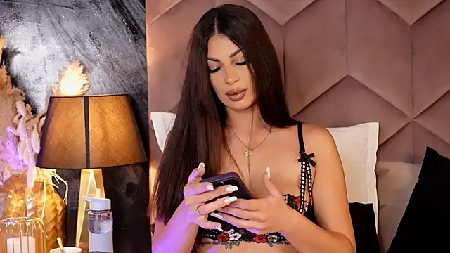 EvaRhea online show from September 30, 3:00 am