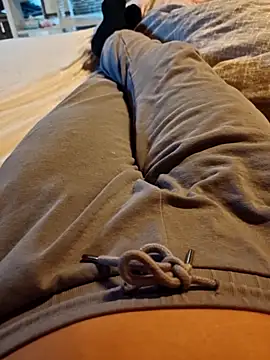 Snapshot of Horny_mummy chatting on November 1, 2:19 pm Horny mummy online show from November 1, 2:19 pm