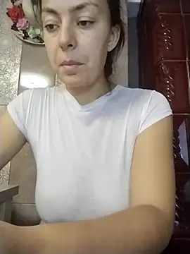 Snapshot of LenaBloomy chatting on October 6, 10:34 am LenaBloomy online show from October 6, 10:34 am