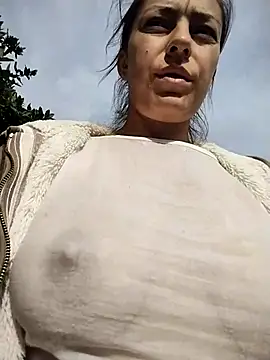 Snapshot of LenaBloomy chatting on October 21, 11:33 am LenaBloomy online show from October 21, 11:33 am