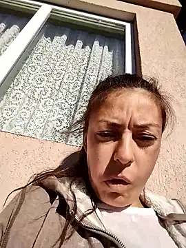 Snapshot of LenaBloomy chatting on November 2, 12:18 pm LenaBloomy online show from November 2, 12:18 pm