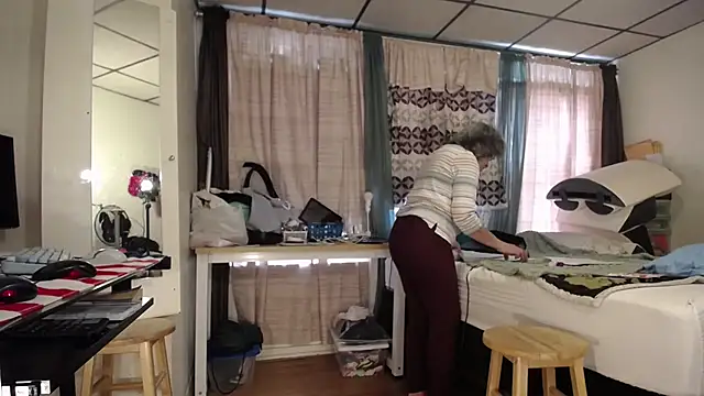 Snapshot of ANALTRAINING4U2 chatting on February 25, 2:11 pm ANALTRAINING4U2 online show from February 25, 2:11 pm