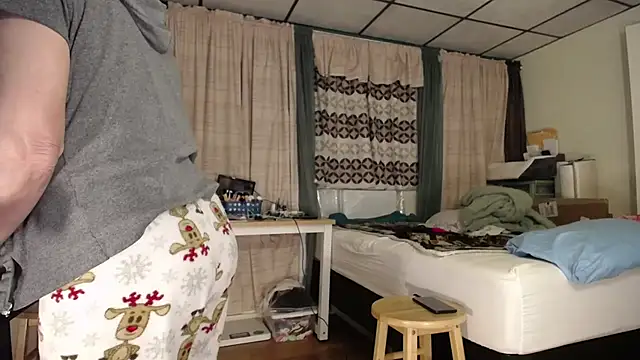 Snapshot of ANALTRAINING4U2 chatting on March 5, 2:36 am ANALTRAINING4U2 online show from March 5, 2:36 am