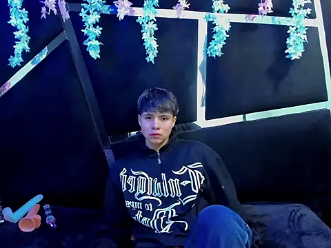 Snapshot of Bruno_Cruzz chatting on September 11, 2:00 am Bruno Cruzz online show from September 11, 2:00 am