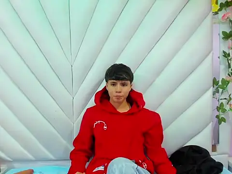 Snapshot of Bruno_Cruzz chatting on October 2, 2:18 am Bruno Cruzz online show from October 2, 2:18 am