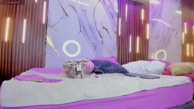 VictoriaDuart online show from September 13, 8:08 pm