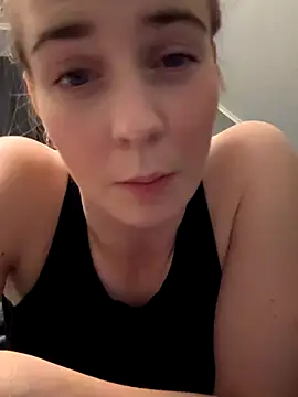 ellieen online show from October 26, 9:42 pm