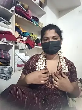 swetha01430 online show from October 12, 4:17 pm