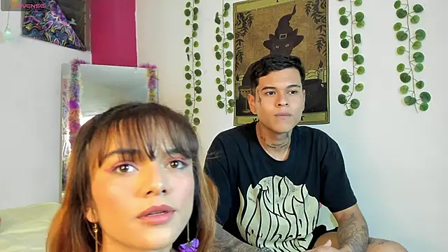 Snapshot of rosse_dredd chatting on September 22, 12:01 am rosse dredd online show from September 22, 12:01 am