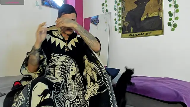 Snapshot of rosse_dredd chatting on October 23, 1:54 pm rosse dredd online show from October 23, 1:54 pm