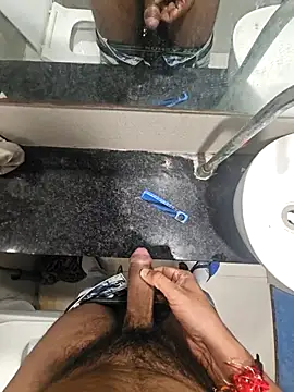 Snapshot of Gamecoc chatting on September 19, 7:32 am Gamecoc online show from September 19, 7:32 am