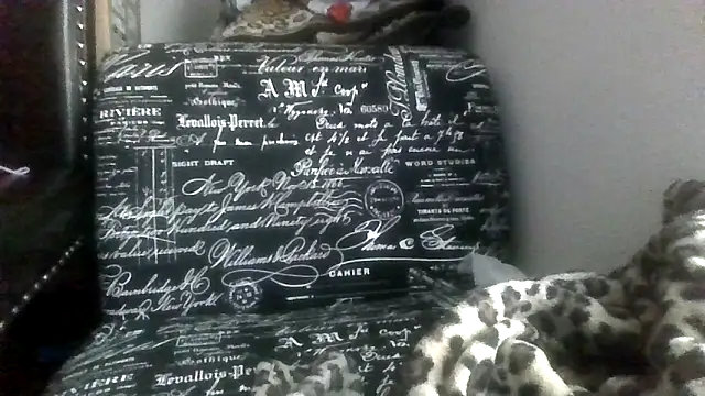 prettymaa online show from October 15, 6:30 pm