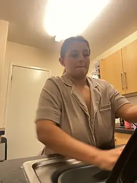 Goldiebaby online show from September 24, 7:17 pm