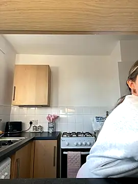 Goldiebaby online show from December 2, 1:39 pm