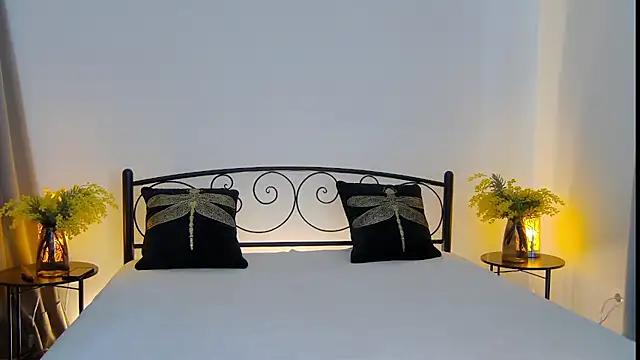 KumiKruz online show from September 9, 1:21 pm