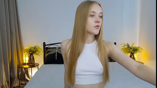 KumiKruz online show from September 13, 1:00 pm